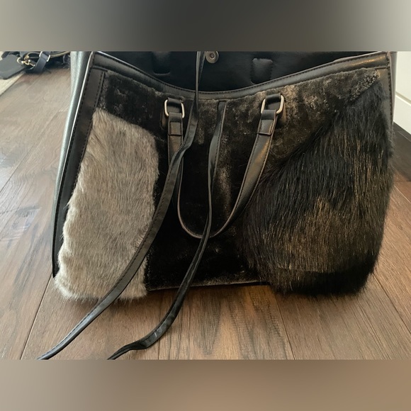 Adorable large purse by Sandra Roberts Squared. - Picture 3 of 9